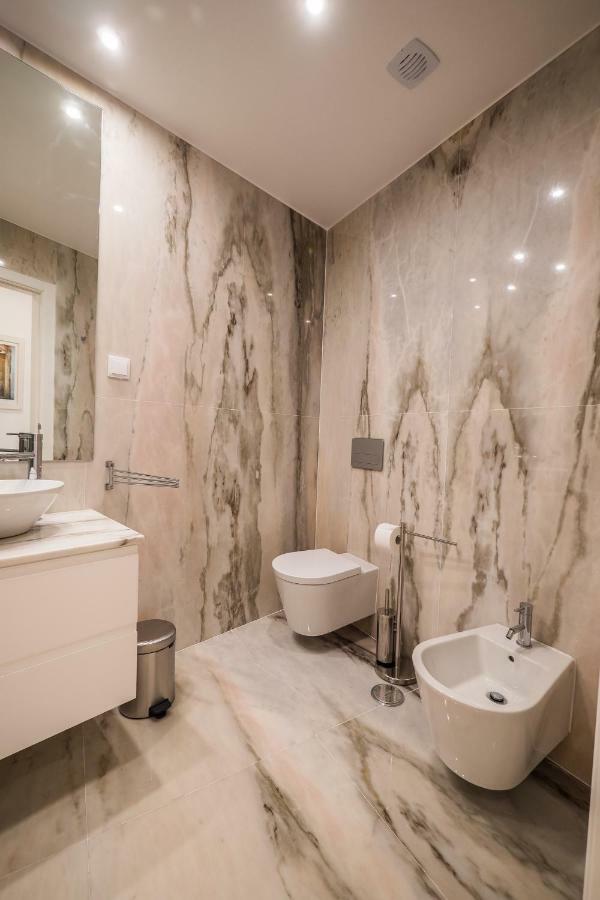 Sunshine House - Exclusive Apartment - Home By The Castle Lissabon Exterior foto